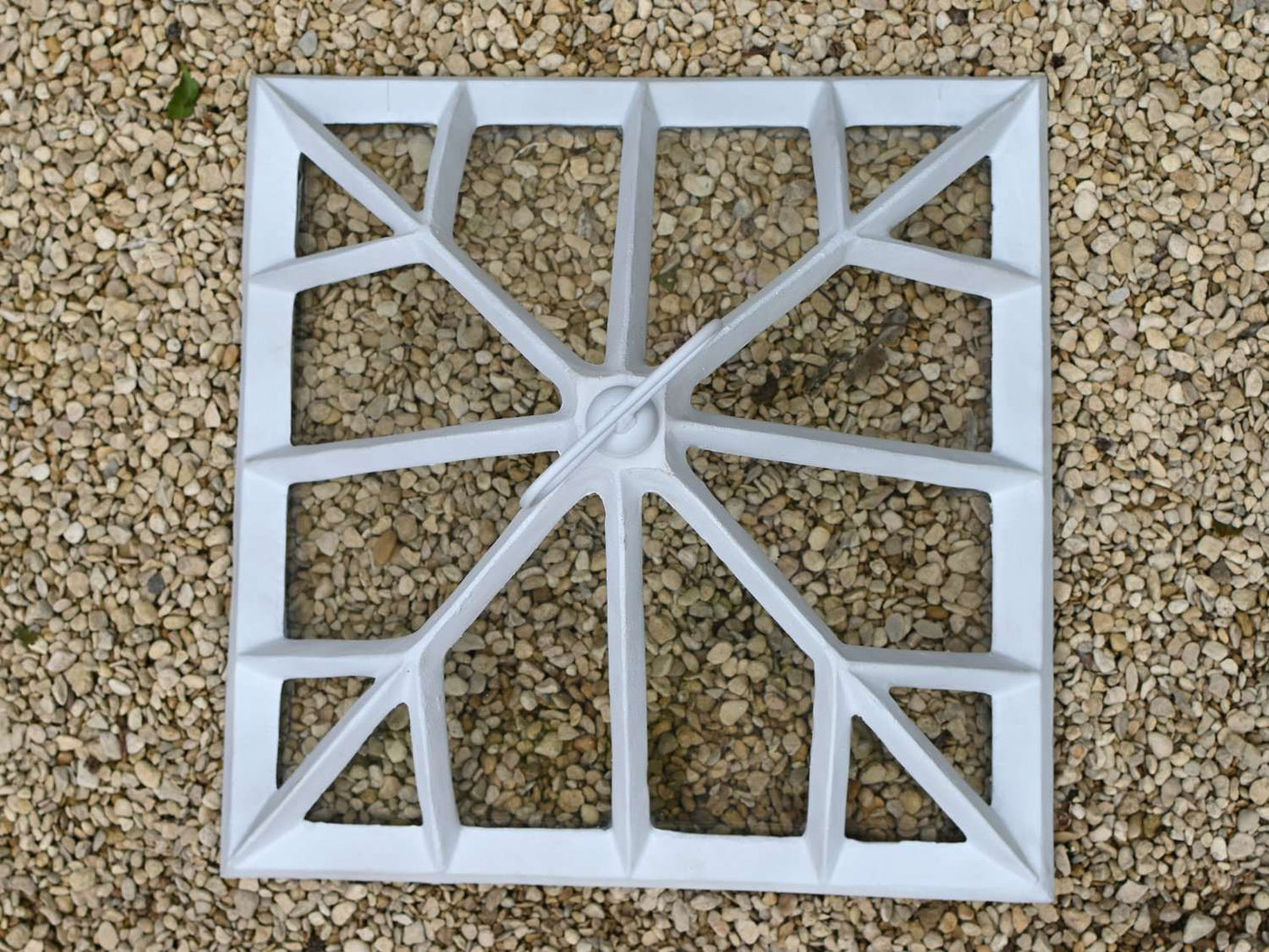 Cast Iron Garden Cloche 18'' - Garden Shop Online