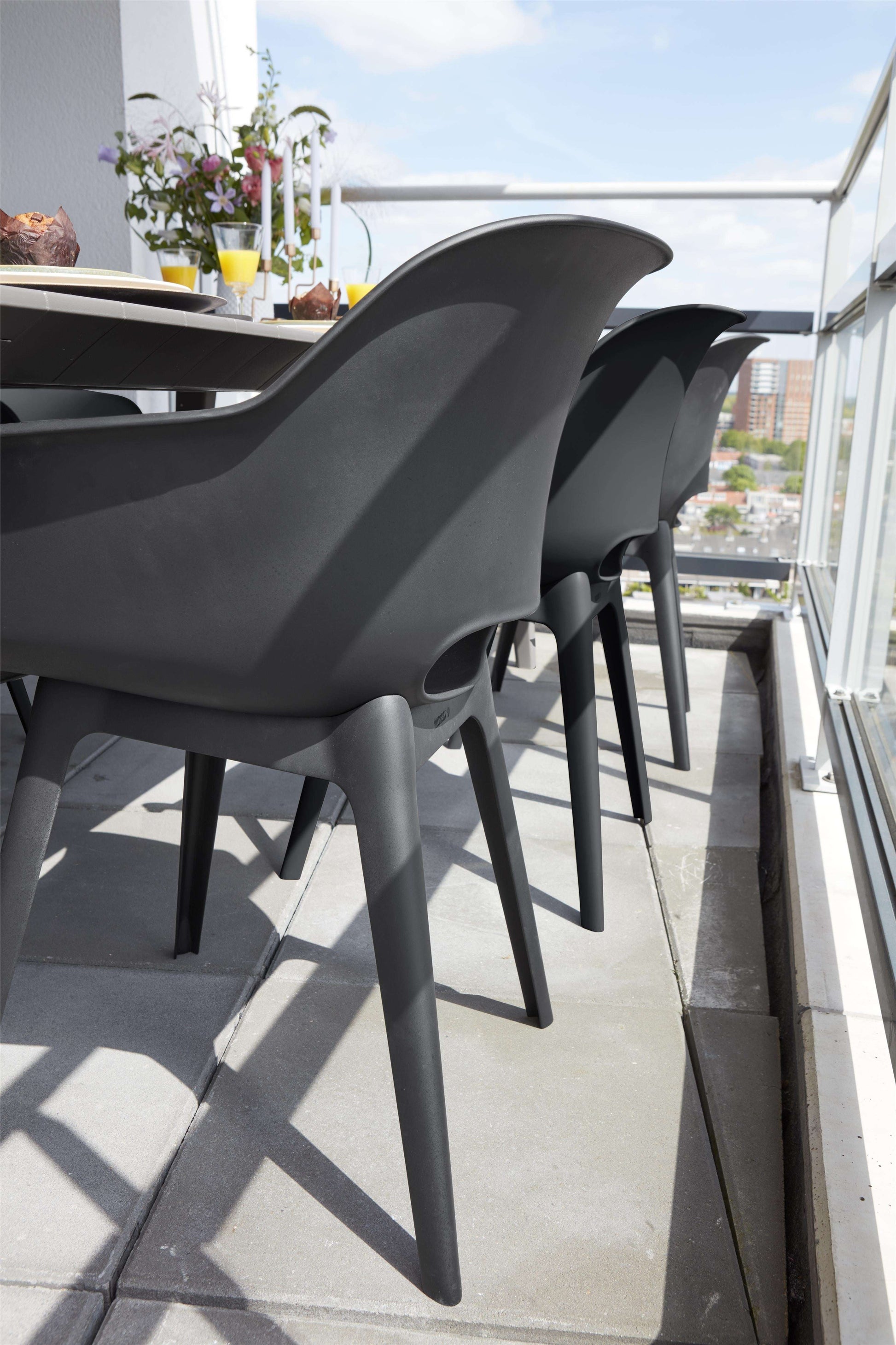 Lima Table with Akola Chairs - Garden Shop Online