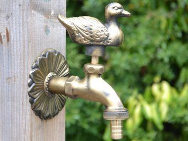 Duck Ornamental Brass Garden Tap - Garden Shop Online UK Online Garden Centre
 - 1